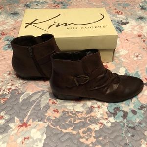 Size 8.5 Kim Rogers ankle boots